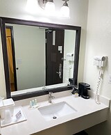 Hudson Inn & Suites