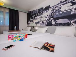 ibis Styles Paris Tolbiac Bibliotheque