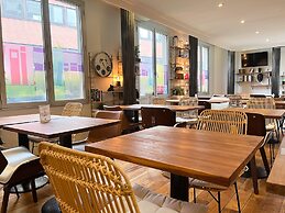 ibis Styles Paris Tolbiac Bibliotheque