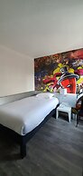 ibis Styles Paris Tolbiac Bibliotheque