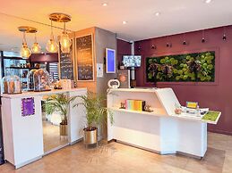 ibis Styles Paris Tolbiac Bibliotheque