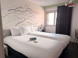 ibis Styles Paris Tolbiac Bibliotheque