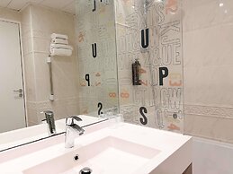 ibis Styles Paris Tolbiac Bibliotheque