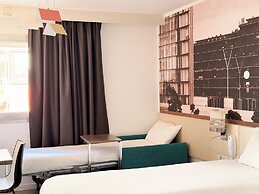 ibis Styles Paris Tolbiac Bibliotheque