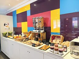 ibis Styles Paris Tolbiac Bibliotheque