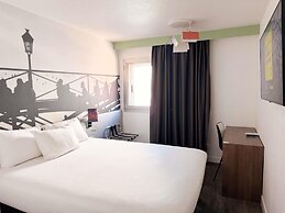 ibis Styles Paris Tolbiac Bibliotheque