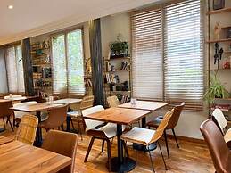 ibis Styles Paris Tolbiac Bibliotheque