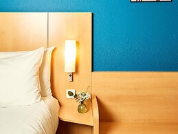 ibis Paris La Défense Esplanade