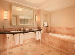 The Beverly Hills Hotel
