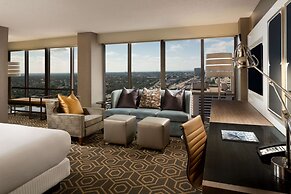 DoubleTree by Hilton Dallas - Campbell Centre