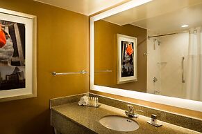 DoubleTree by Hilton Dallas - Campbell Centre