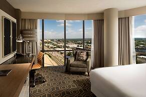 DoubleTree by Hilton Dallas - Campbell Centre