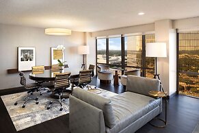 DoubleTree by Hilton Dallas - Campbell Centre