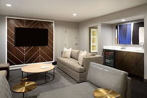 DoubleTree by Hilton Dallas - Campbell Centre