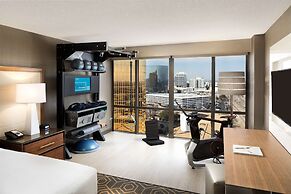 DoubleTree by Hilton Dallas - Campbell Centre