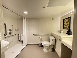 DoubleTree by Hilton Fresno Convention Center