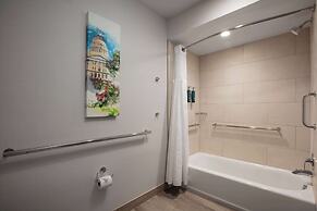 DoubleTree by Hilton Sacramento