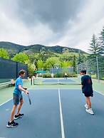 Vail Racquet Club Mountain Resort