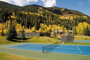 Vail Racquet Club Mountain Resort