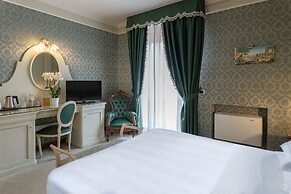 Phi Hotel Canalgrande