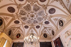 Phi Hotel Canalgrande