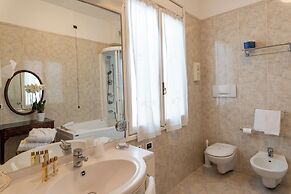 Phi Hotel Canalgrande