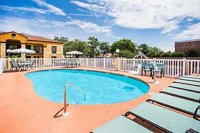 Howard Johnson by Wyndham Panama City