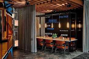 Renaissance Nashville Hotel