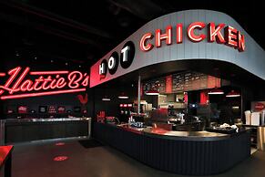 Renaissance Nashville Hotel