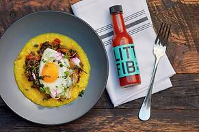 Renaissance Nashville Hotel