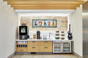 Renaissance Nashville Hotel