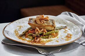 Renaissance Nashville Hotel