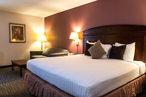 Greenstay Hotel & Suites