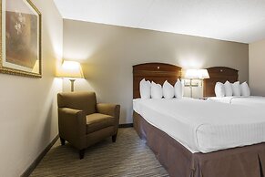 Greenstay Hotel & Suites