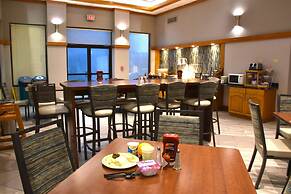 Greenstay Hotel & Suites