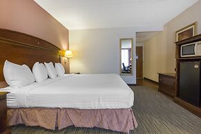 Greenstay Hotel & Suites