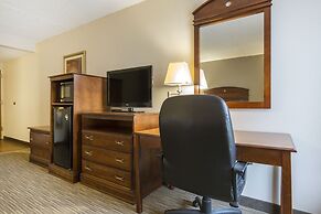 Greenstay Hotel & Suites