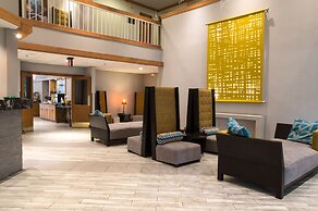 Greenstay Hotel & Suites