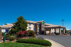 Holiday Inn Express Farmington - Bloomfield, an IHG Hotel