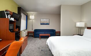Holiday Inn Express Farmington - Bloomfield by IHG