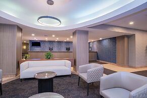 Sandman Hotel Montreal - Longueuil