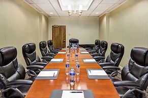 Crowne Plaza Dulles Airport by IHG