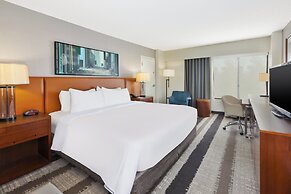 Crowne Plaza Dulles Airport by IHG