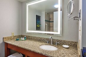 Crowne Plaza Dulles Airport by IHG