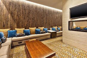 Crowne Plaza Dulles Airport by IHG