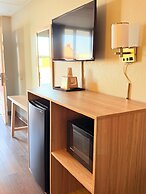 Super 8 by Wyndham Manassas