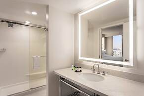 Sheraton Suites Market Center Dallas