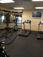 Days Inn & Suites by Wyndham Sutton Flatwoods