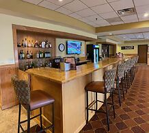 Days Inn & Suites by Wyndham Sutton Flatwoods