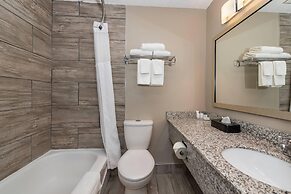 Clarion Pointe